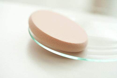 秀蘭粉撲廠家:化妝粉撲怎么用?